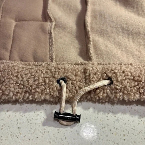 Varley Ardley Zip Through Boucle Sherpa Sweater Size Large - Picture 8 of 15